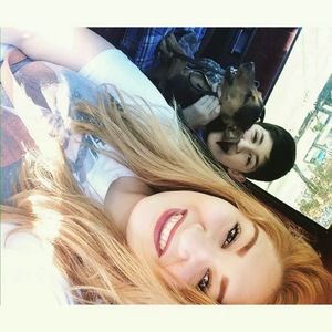 Meet your Posher, Vanessa